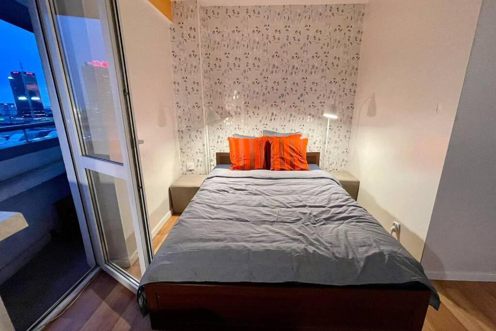 Апартаменты Orange Metro Fast Wifi 1Gbs Big Tv Hbo Appletv Варшава Экстерьер фото